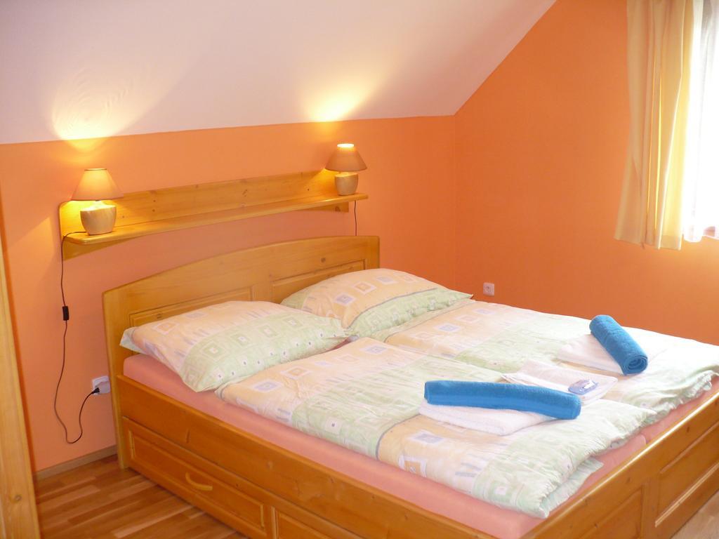 Wellness Chata Kastanek Kvilda Rom bilde